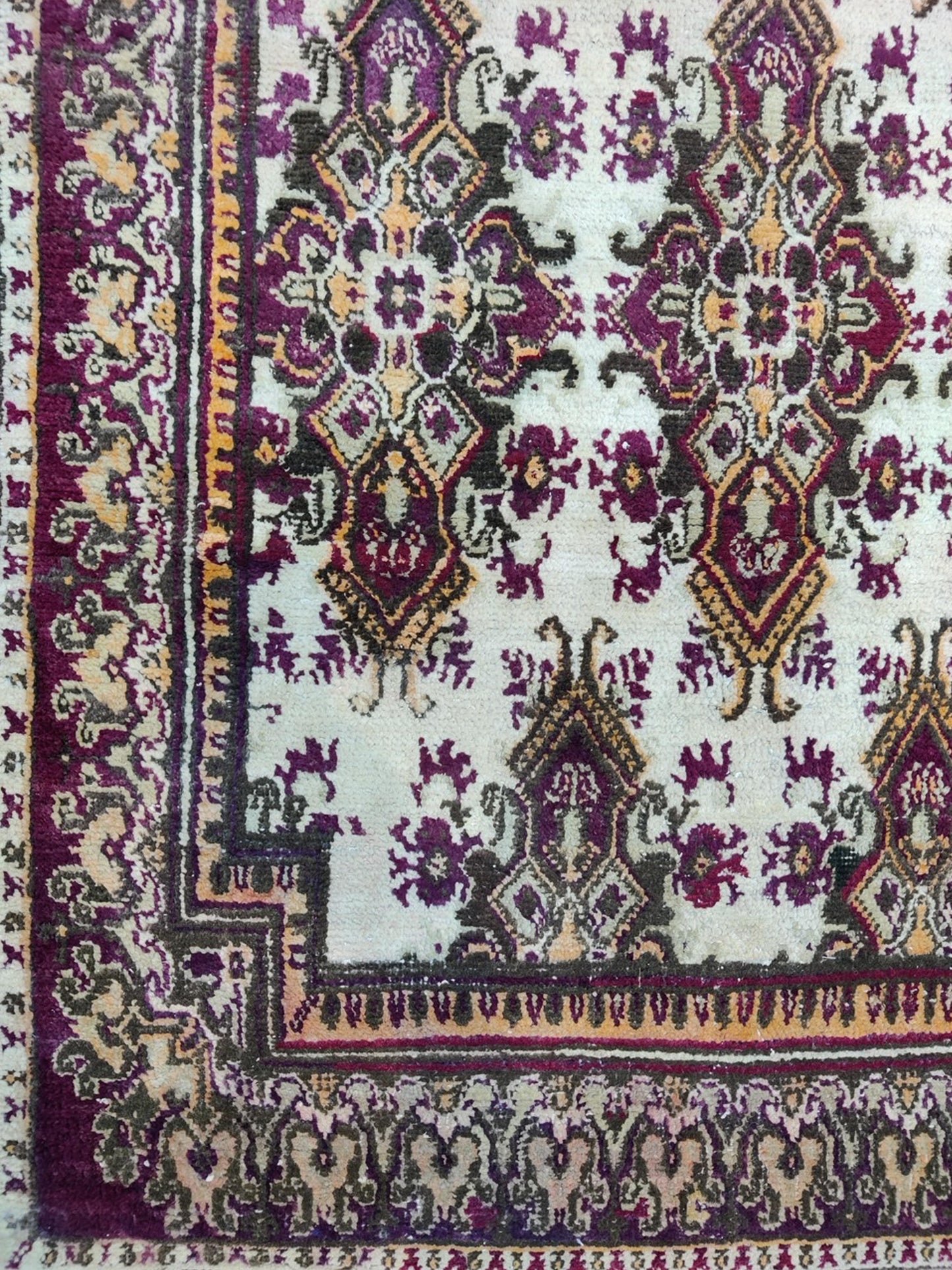 Ivory and Red, Pure Wool Antique Kashan Handknotted 3.0x5.7Ft 91x170Cms Area Rug