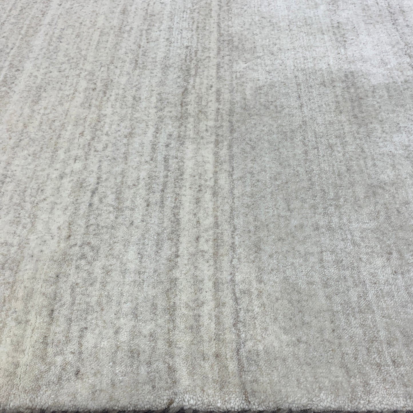 Ivory and Grey, Viscose Wool Blended Modern Solid Handloom 8.11x11.11Ft 269x264Cms Area Rug