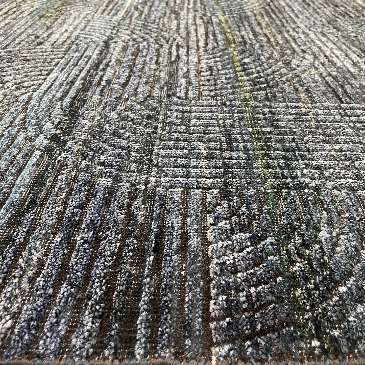 Black Geometrical Silk and Wool Oxidized Modern Handknotted 8.11x12.3ft 272x372Cms Area Rug