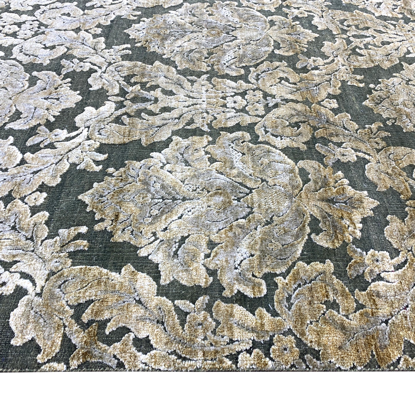 Grey and Silver, Silk and Wool Oxidized Assorted Transitional Handknotted 8.0x8.1Ft 245x248Cms Area Rug