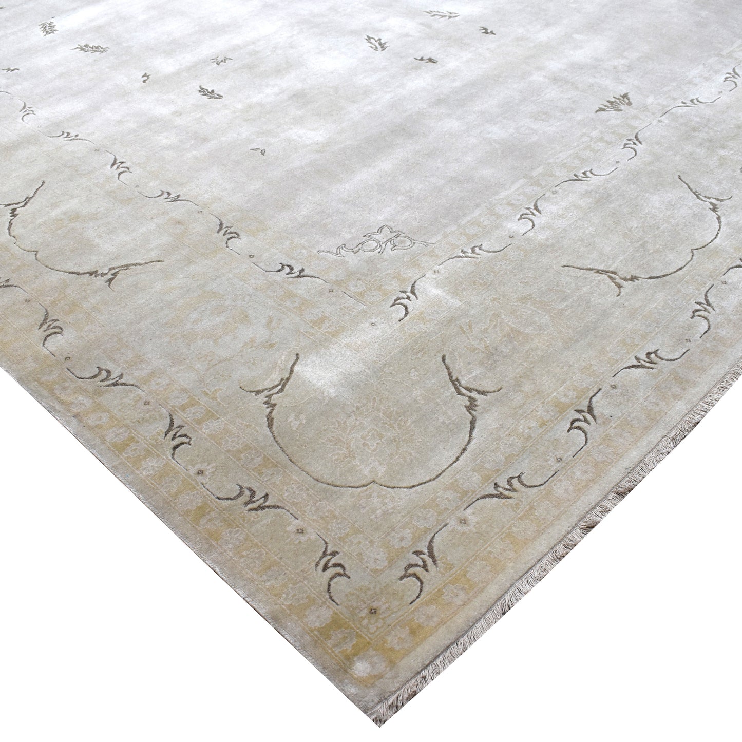 Garden Ivory. Yellow and Brown Heriz Luxury Traditional Pure Wool Handknotted Area Rug