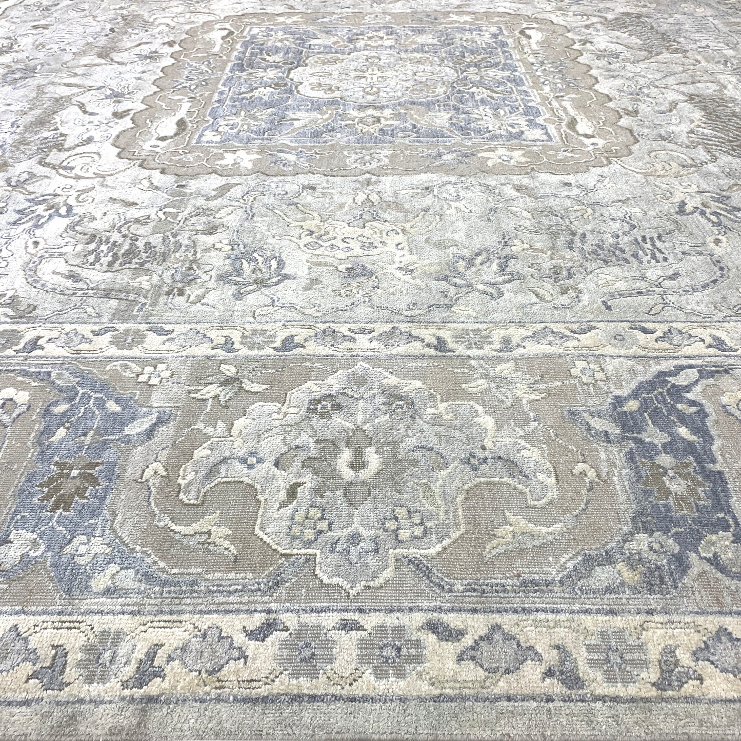 L. Grey, Ivory, Blended Silk Wool Oxidized Transitional Handknotted 10.1x14.2Ft 307x431Cms Area Rug