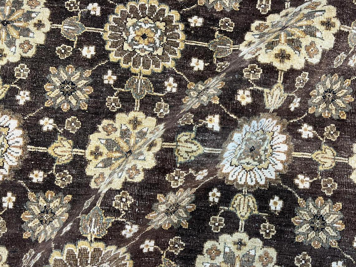 Ivory and Brown, Pure Silk Zero Pile Traditional Handknotted 8.0x10.0Ft 245x305Cms Area Rug