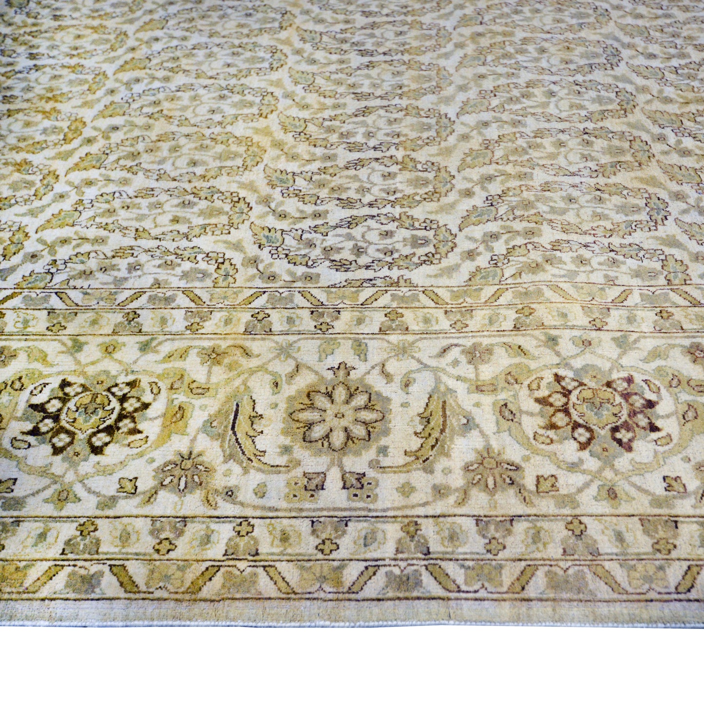 Lychee Ivory, Beige and Brown Traditional Mamluk Pure Wool Luxury Handknotted 8.0x10.5Ft 244x317Cms Area Rug