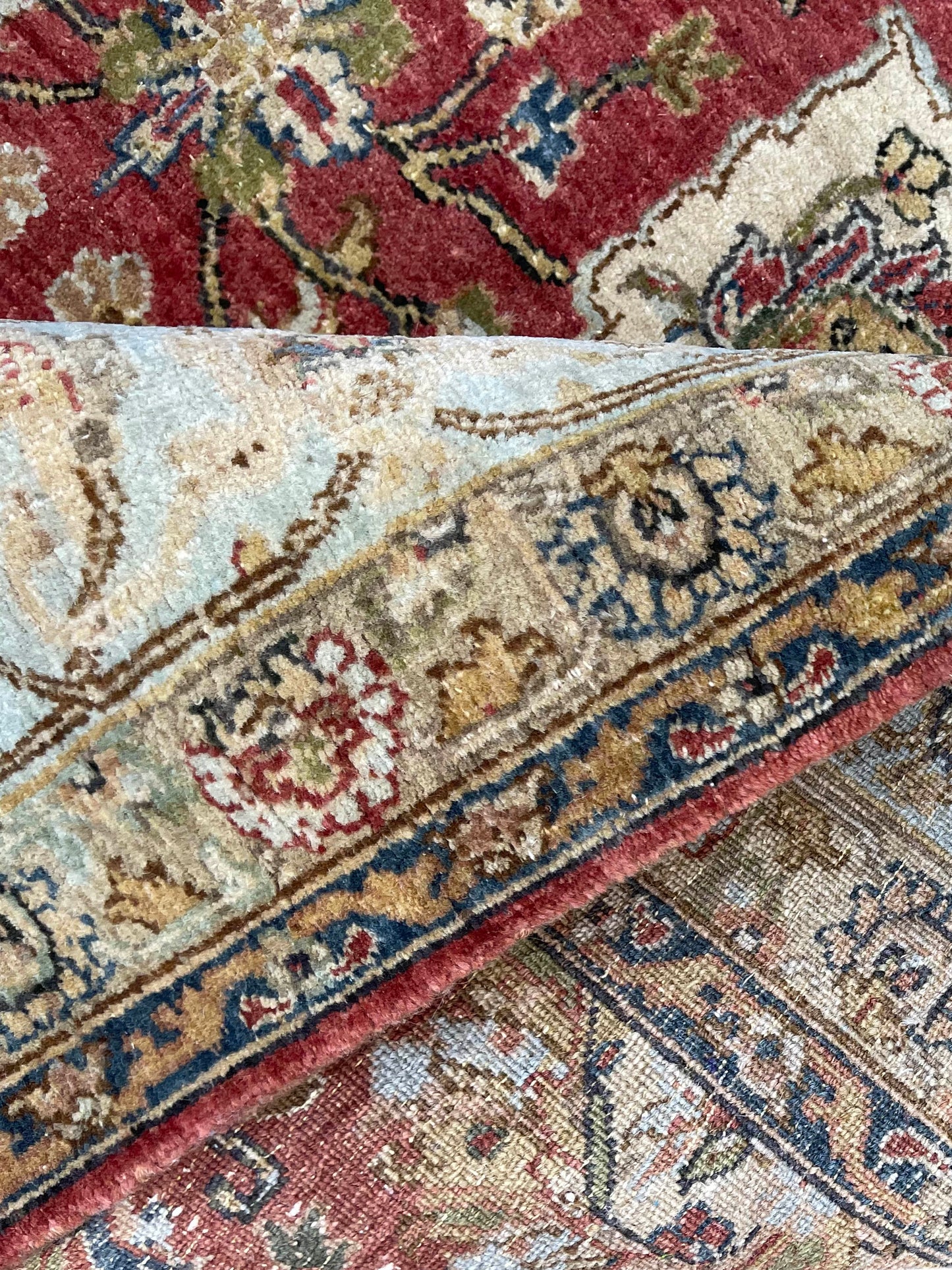 Red and L.Blue, Pure Wool Regular Traditional Handknotted 4.11x6.6Ft 150x197Cms Area Rug