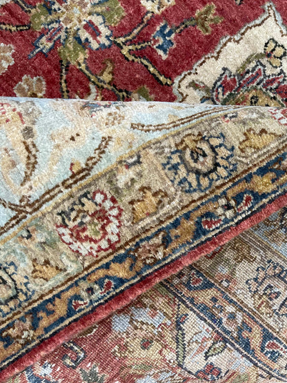 Red and L.Blue, Pure Wool Regular Traditional Handknotted 4.11x6.6Ft 150x197Cms Area Rug