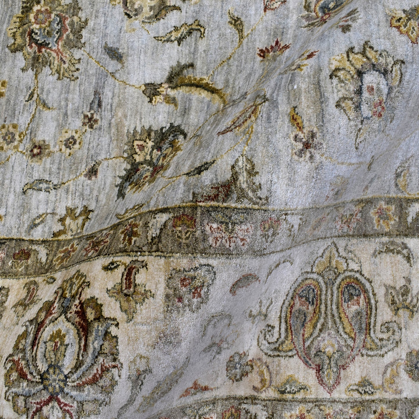 Silver Ivory, Pure Silk Transitional Handknotted 8.10x11.11Ft 269x362Cms Area Rug