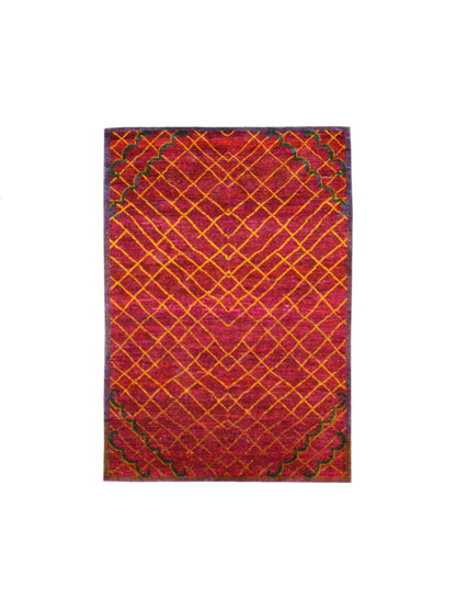 Red and Yellow, Sari Silk Regular Modern Handknotted 4.2x5.11Ft 125x181Cms Area Rug