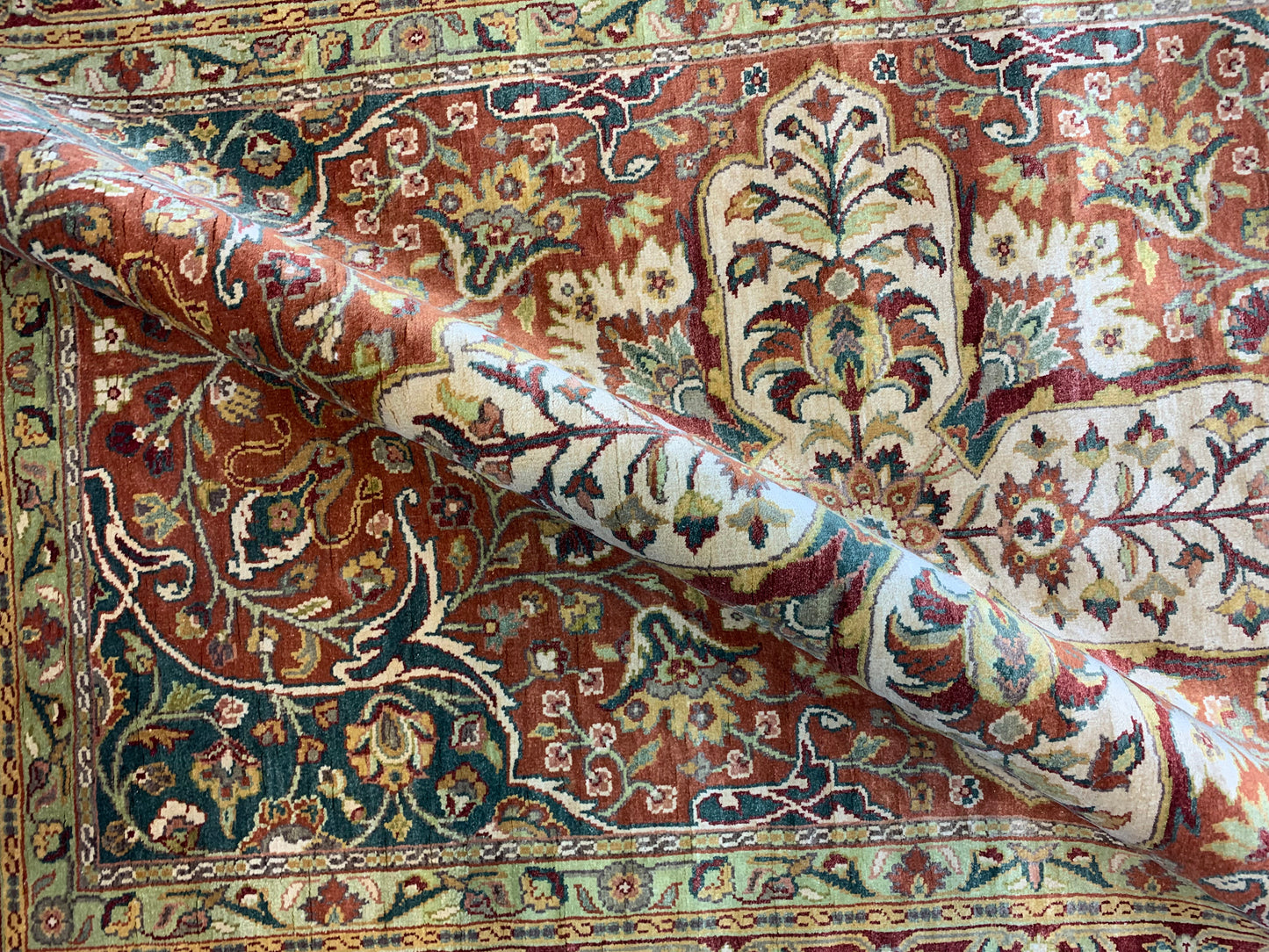 Camel Brown Multy, Pure Silk Regular Traditional Handknotted 4.0x5.11Ft 122x181Cms Area Rug