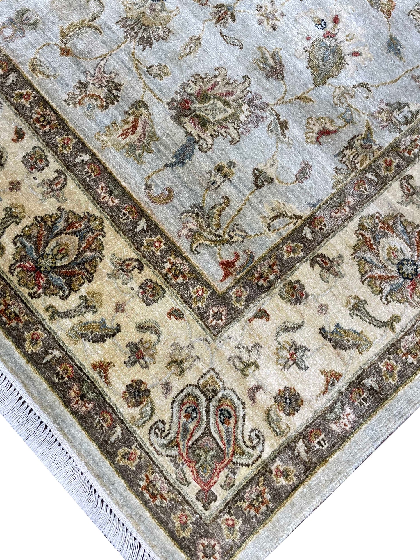 Grey and Ivory, Pure Silk Regular Agra Traditional Handknotted 5.11x8.11Ft 179x273Cms Area Rug