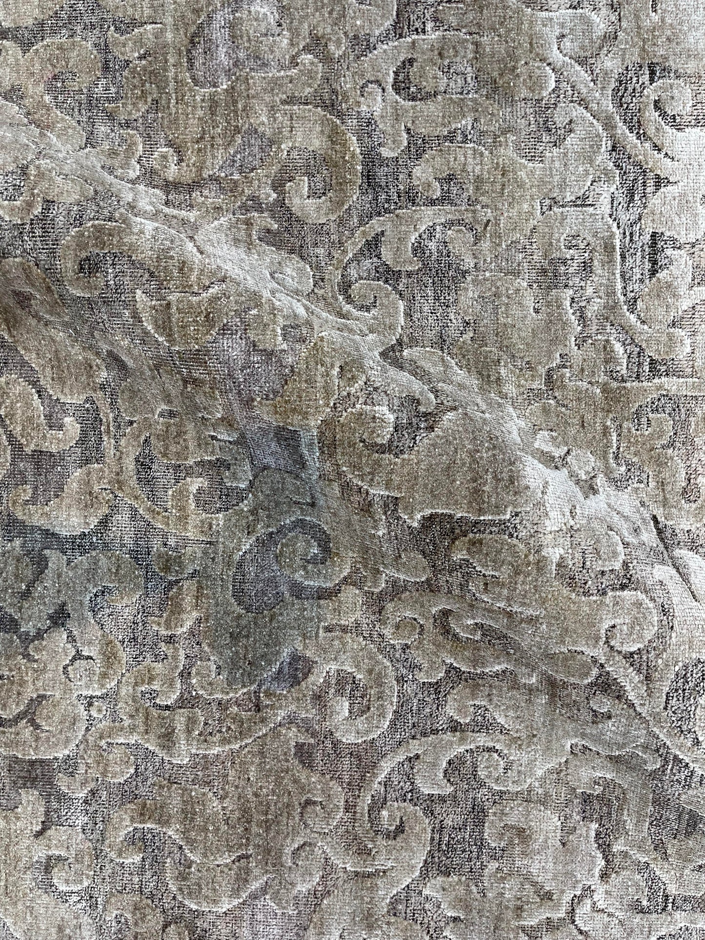 Silver and Brown,  Silk and Wool Oxidized Transitional Handknotted 6.0x9.0Ft 182x275Cms Area Rug