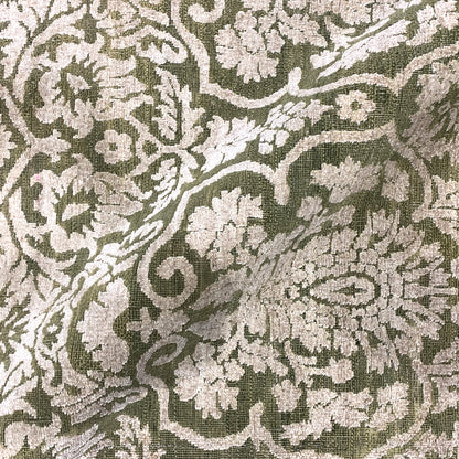 Green and Ivory, Silk and Wool Oxidized Assorted Transitional Handknotted 7.10x8.7Ft 240x262Cms Area Rug