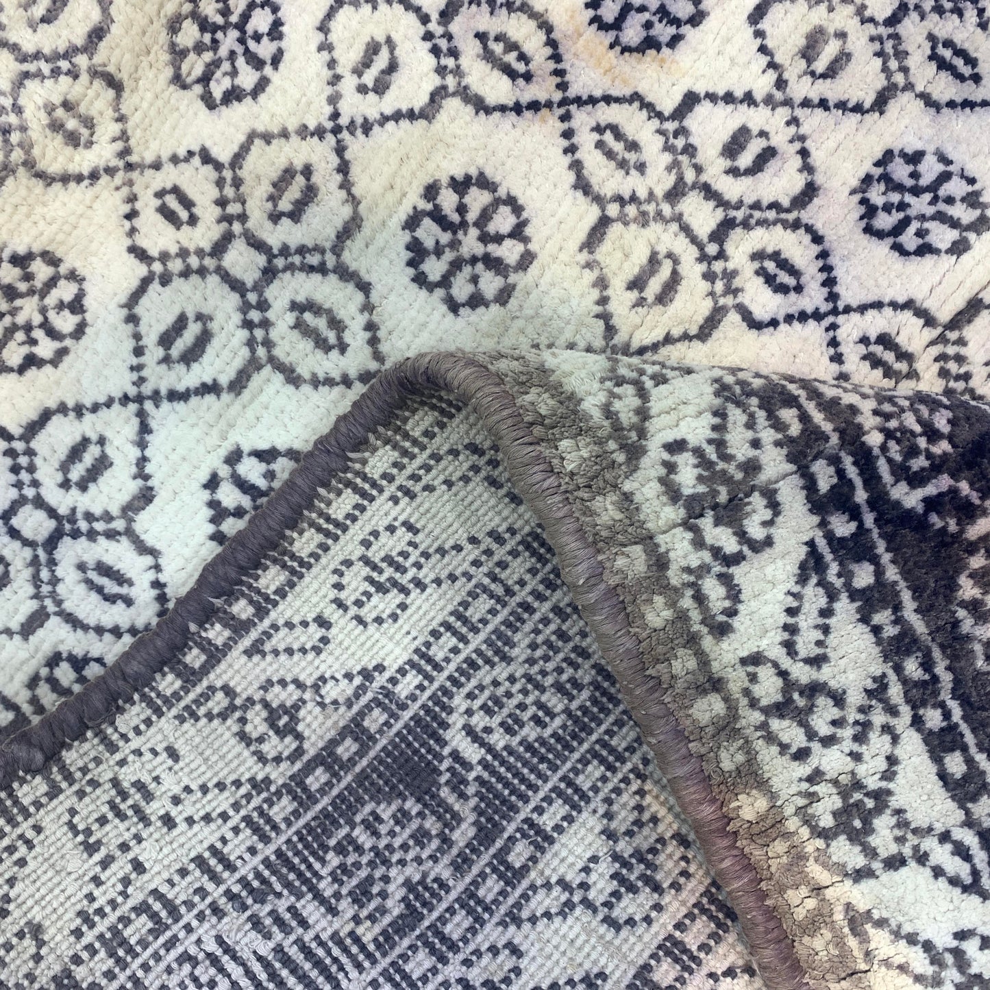 Ivory and Blue, Pure Cotton Antique Khotan Handknotted 3.11x6.10Ft 117x207Cms Area Rug