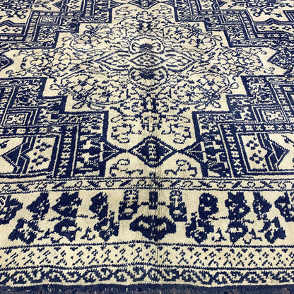 Ivory and Blue, Pure Cotton Antique Khotan Handknotted 4.5x6.10Ft 134x209Cms Area Rug