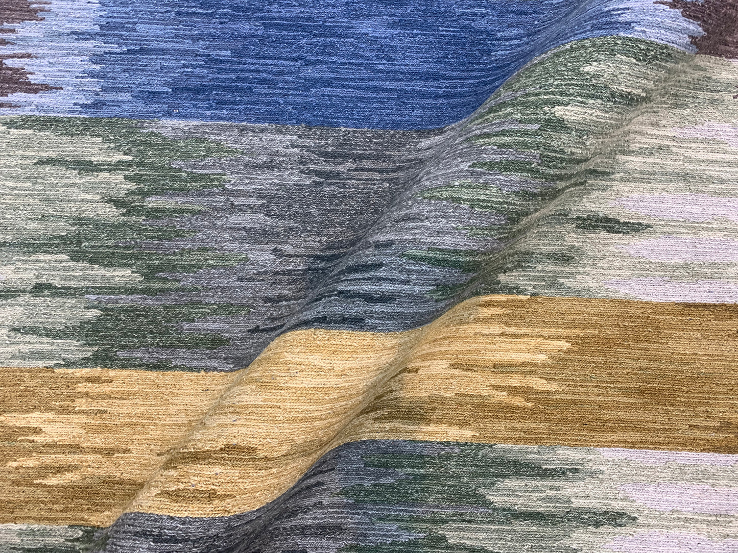 Grey and Multy, Pure Wool Lo-Pile Modern Canvas Soumak Handknotted 6.1x8.11Ft 186x272Cms Area Rug