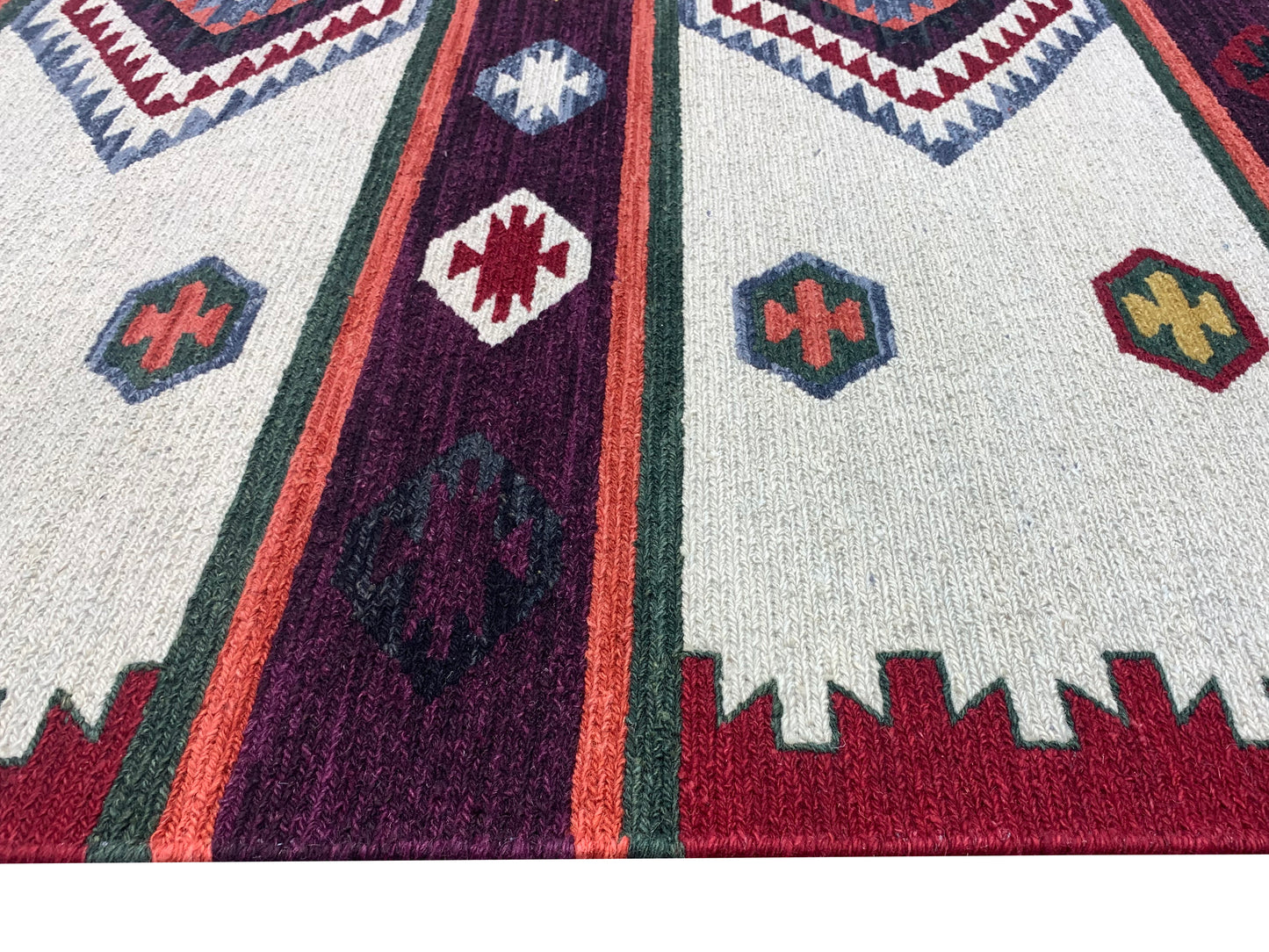 Ivory and Red, Pure Wool Lo-Pile Modern Geometrical Soumak Handknotted 6.2x8.11Ft 188x273Cms Area Rug