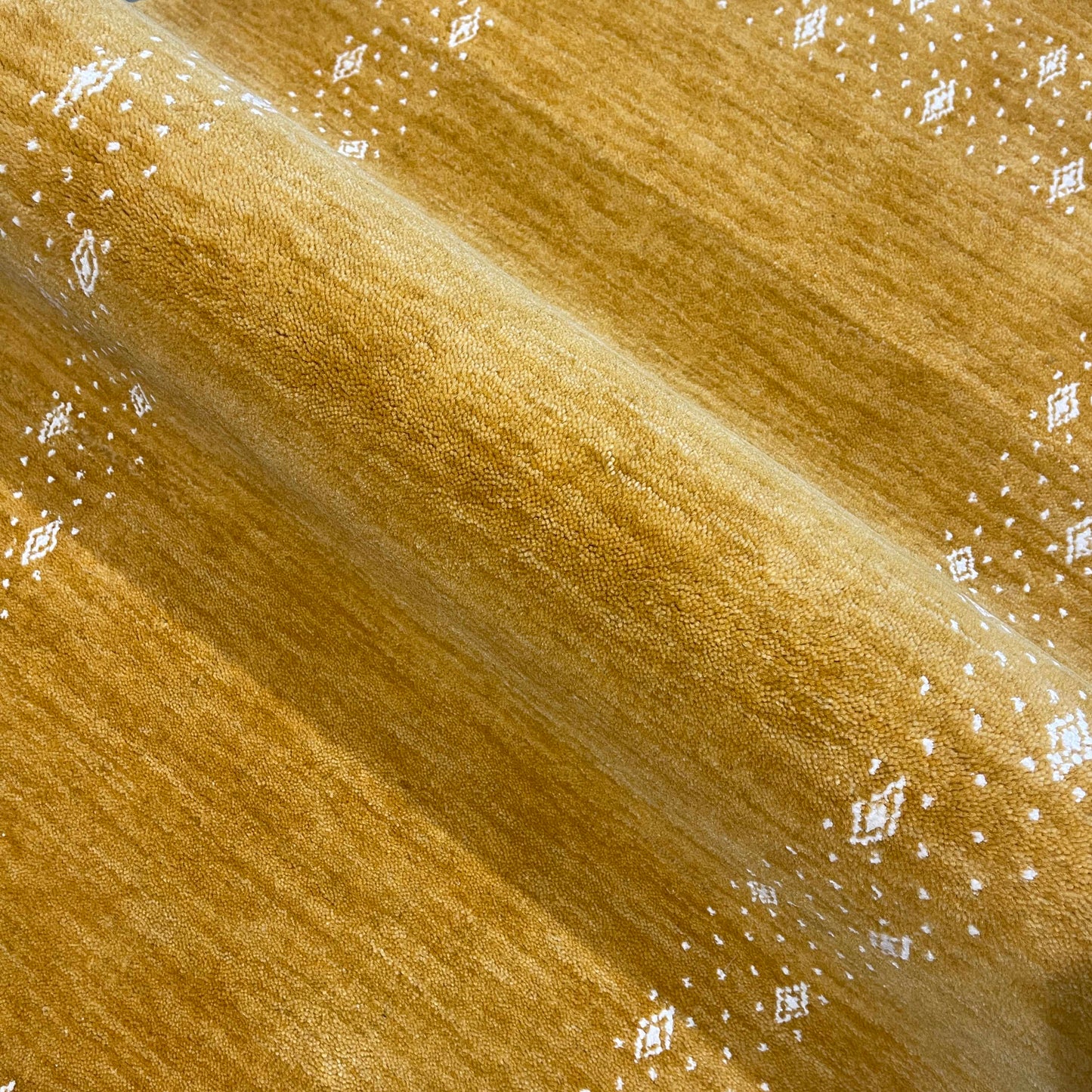 Gold, Pure Wool, Modern Handloom 2.3x3.11Ft 69x120Cms Area Rug