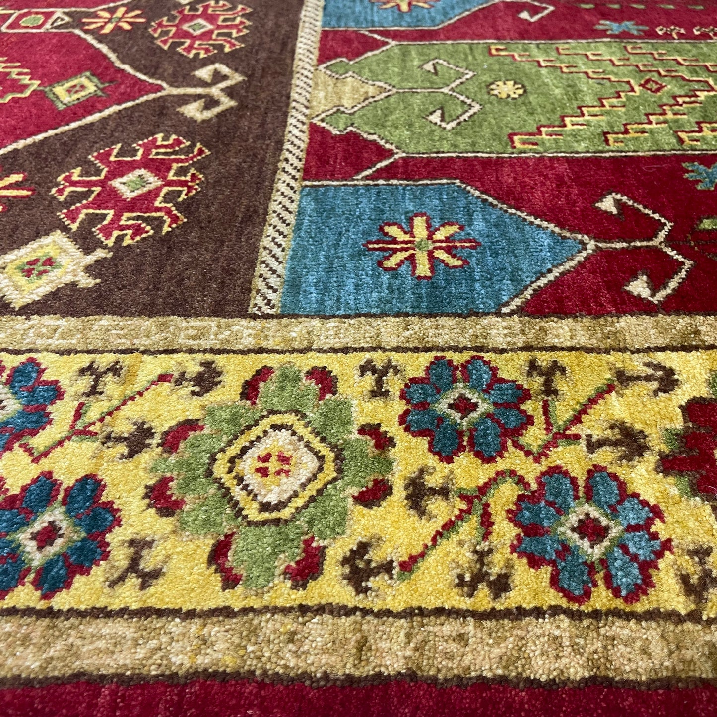 Gold and Multy, Pure Wool, Traditional HandKnotted 4.0x5.11Ft 122x180Cms Area Rug