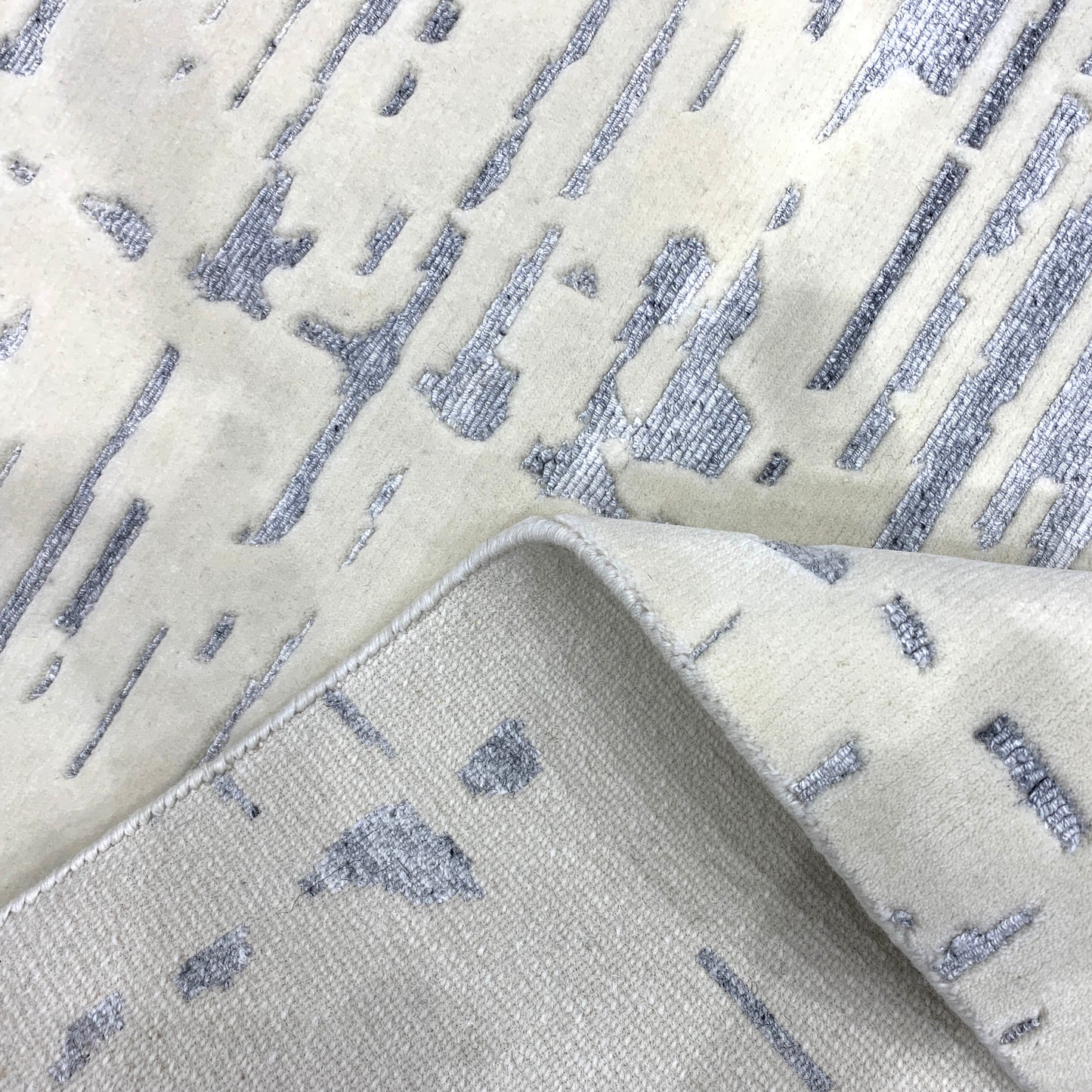 Grey and Ivory, Viscose Wool Modern Geometrical Handloom 8.1x10.1Ft 246x306Cms Area Rug