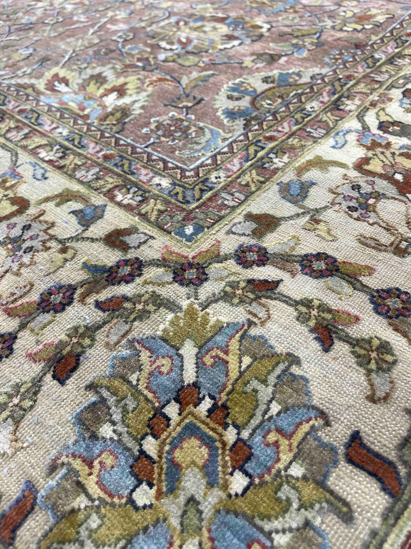 Ivory and Multy Pure Silk Traditional Handknotted 7.10x9.9Ft 240x296Cms Area Rug