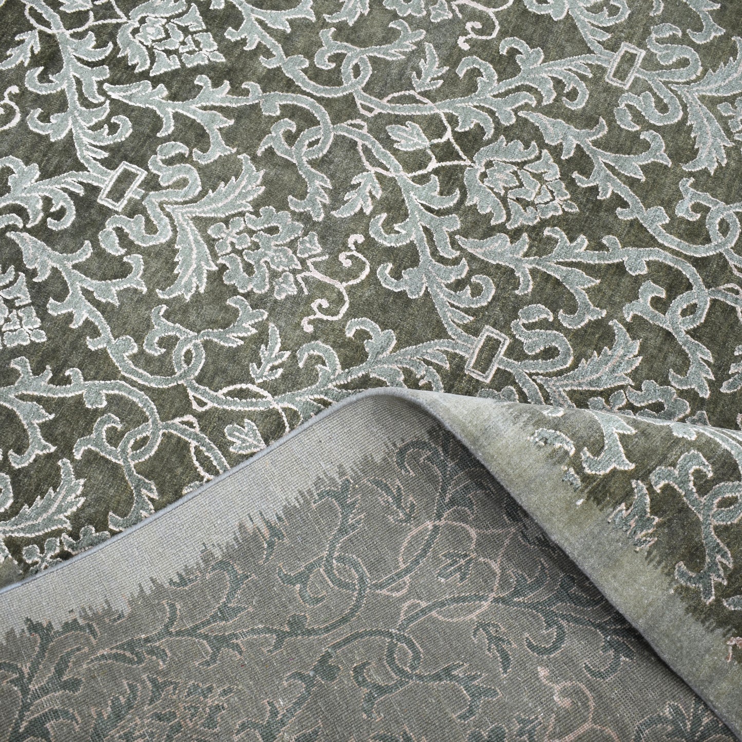 Grey Silver, Silk Wool Transitional Handknotted 8.11x12.3Ft 274x365Cms Area Rug