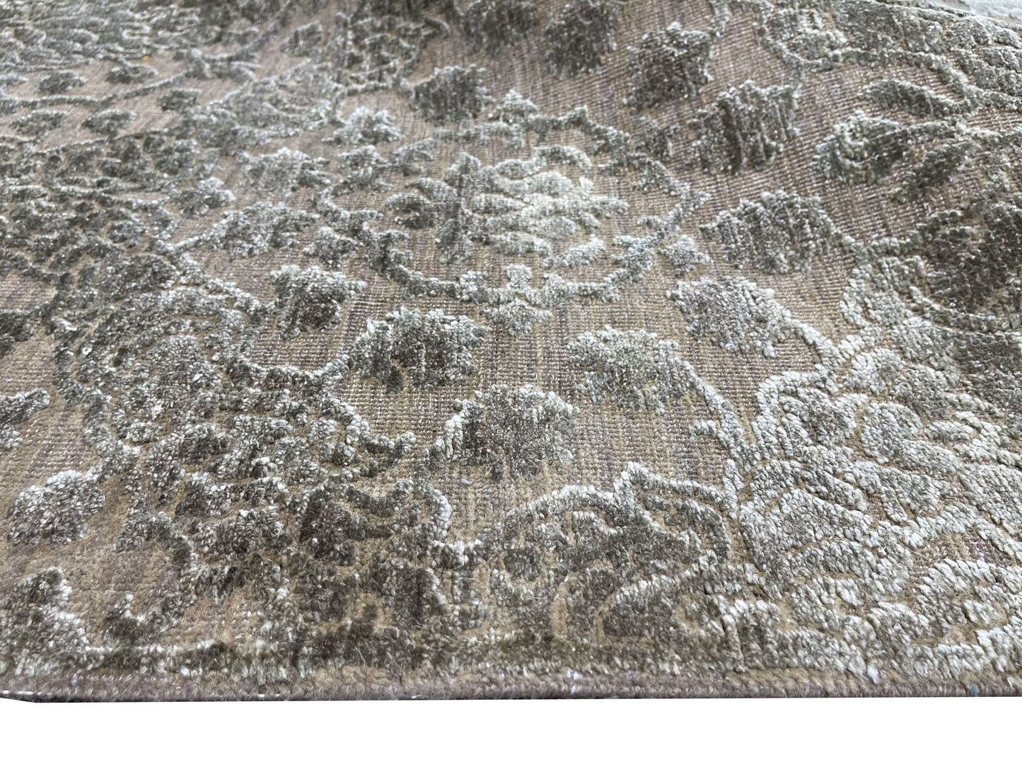Camel Brown and Silver, Silk and Wool Oxidized Modern Damask Handknotted 6.0x8.11Ft 182x270Cms Area Rug