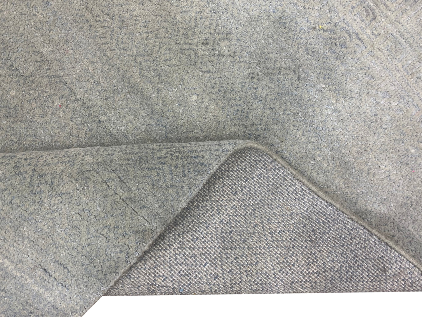 L.Green and Grey, Assorted Silk and Wool Regular Modern Handknotted 2.11x5.3Ft 89x161Cms Area Rug