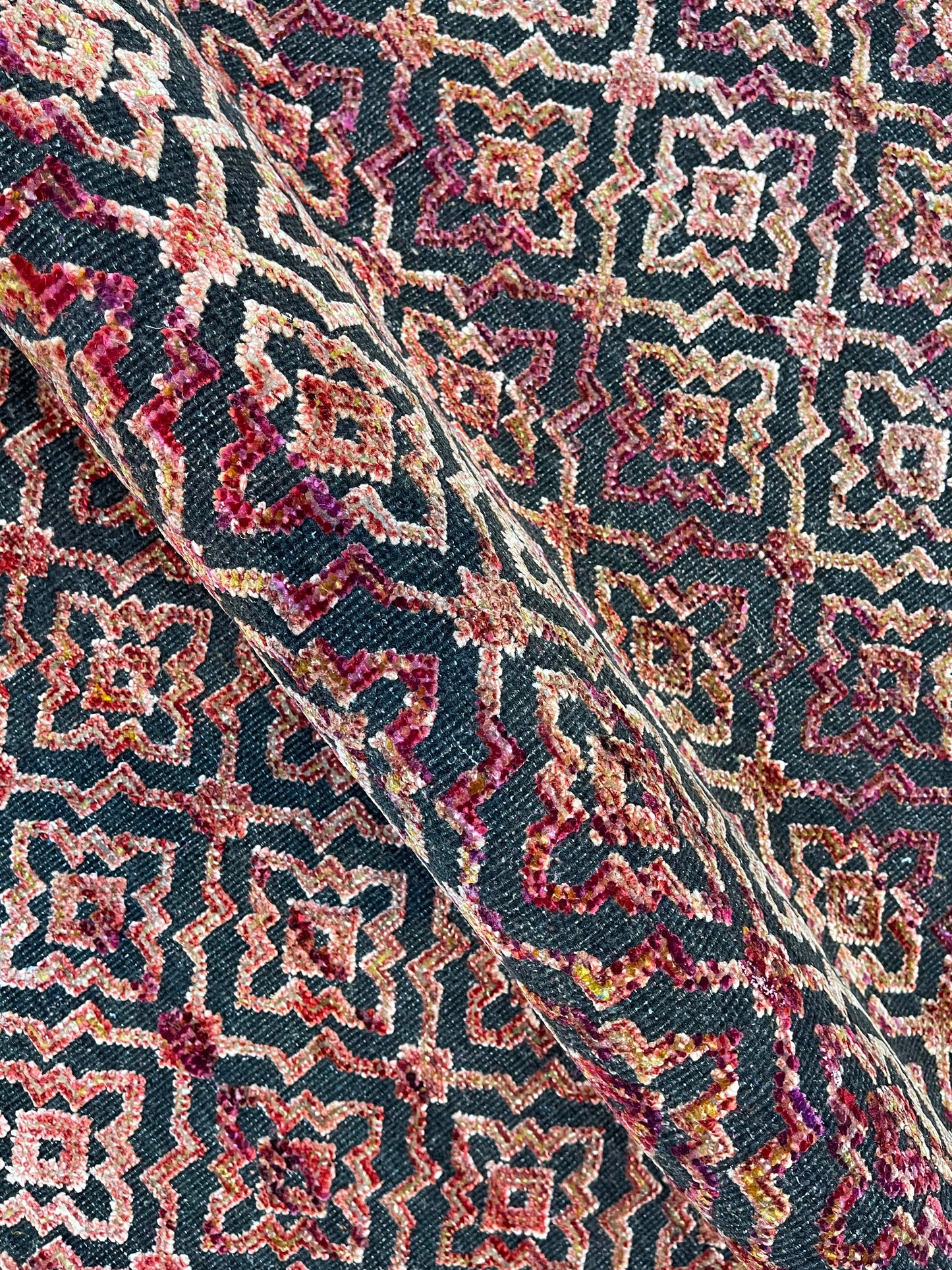 Red and Black, Sari Silk and Wool Oxidized Modern Damask Handknotted 2.10x11.8Ft 85x355Cms Area Rug