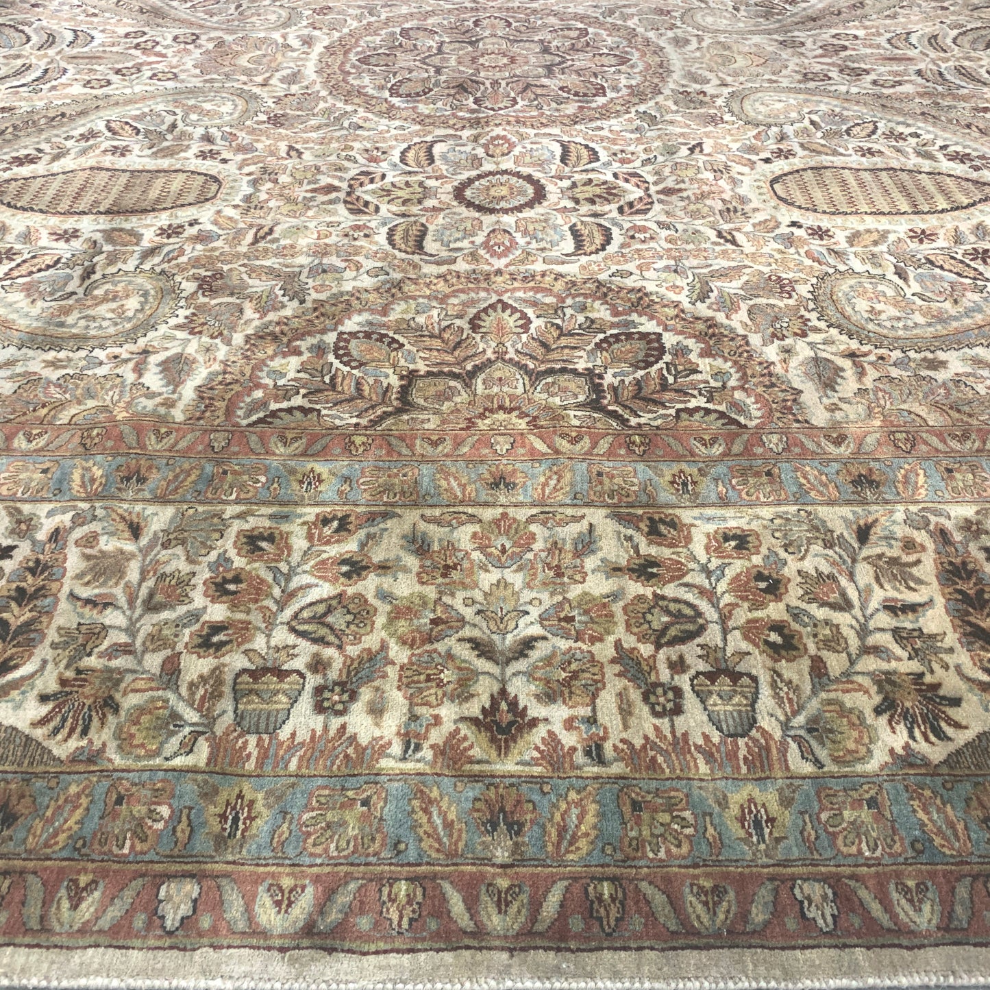Ivory and Beige, Pure Wool Regular Traditional Persian Handknotted 11.10x15.6Ft 360x471Cms Area Rug