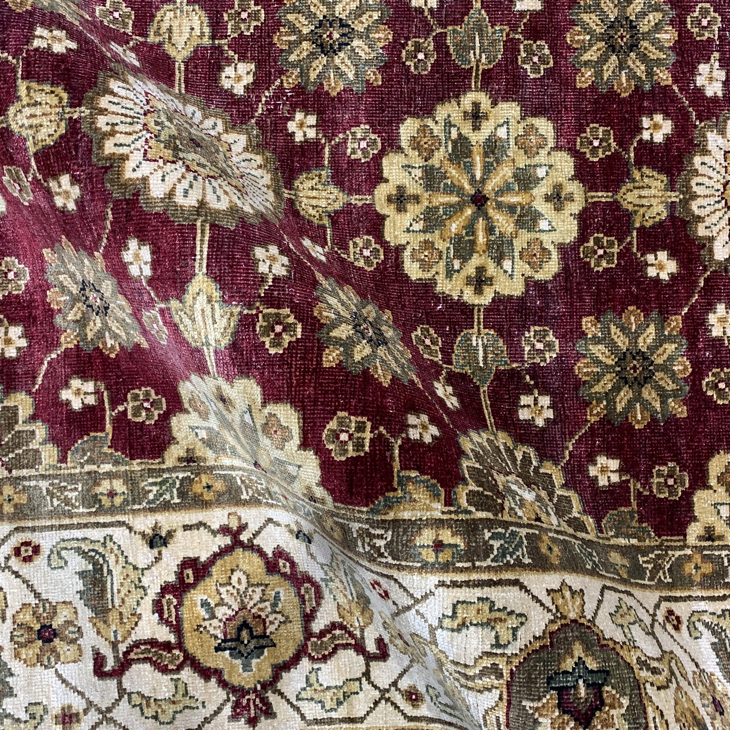 Red Gold, Pure Silk Traditional Handknotted 8.0X10.0Ft 245X305Cms Area Rug