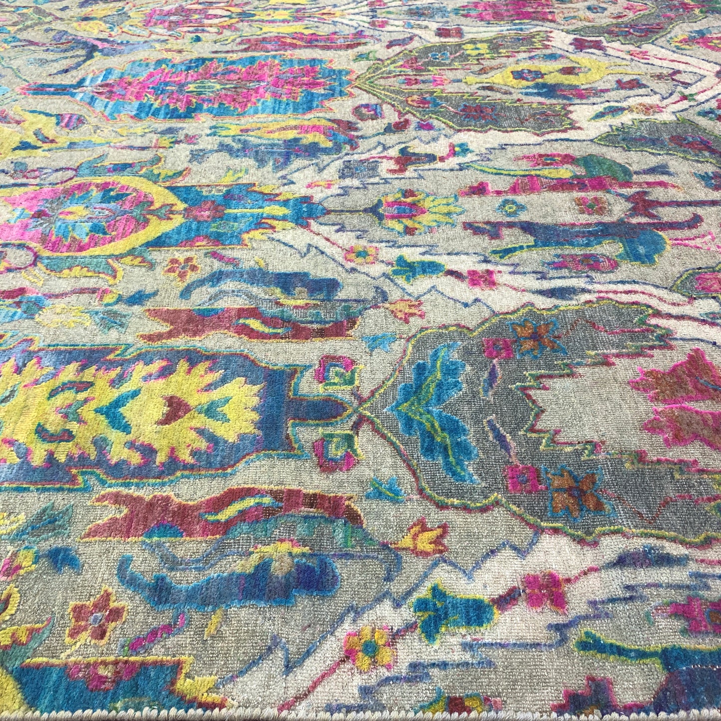 Grey Multy, Sari Silk Wool Oxidised Modern Handknotted 8.9x11.10Ft 268x361Cms Area Rug