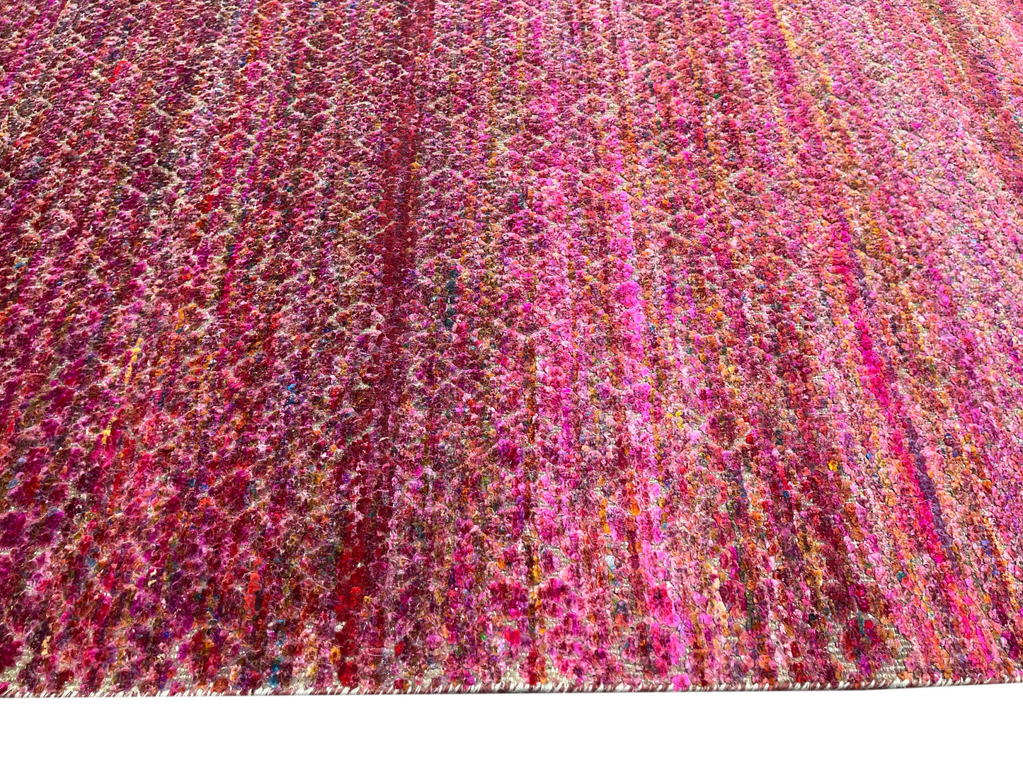 Pink and Red, Sari Silk and Wool Oxidized Modern Handknotted 8.0x10.0Ft 245x305Cms Area Rug
