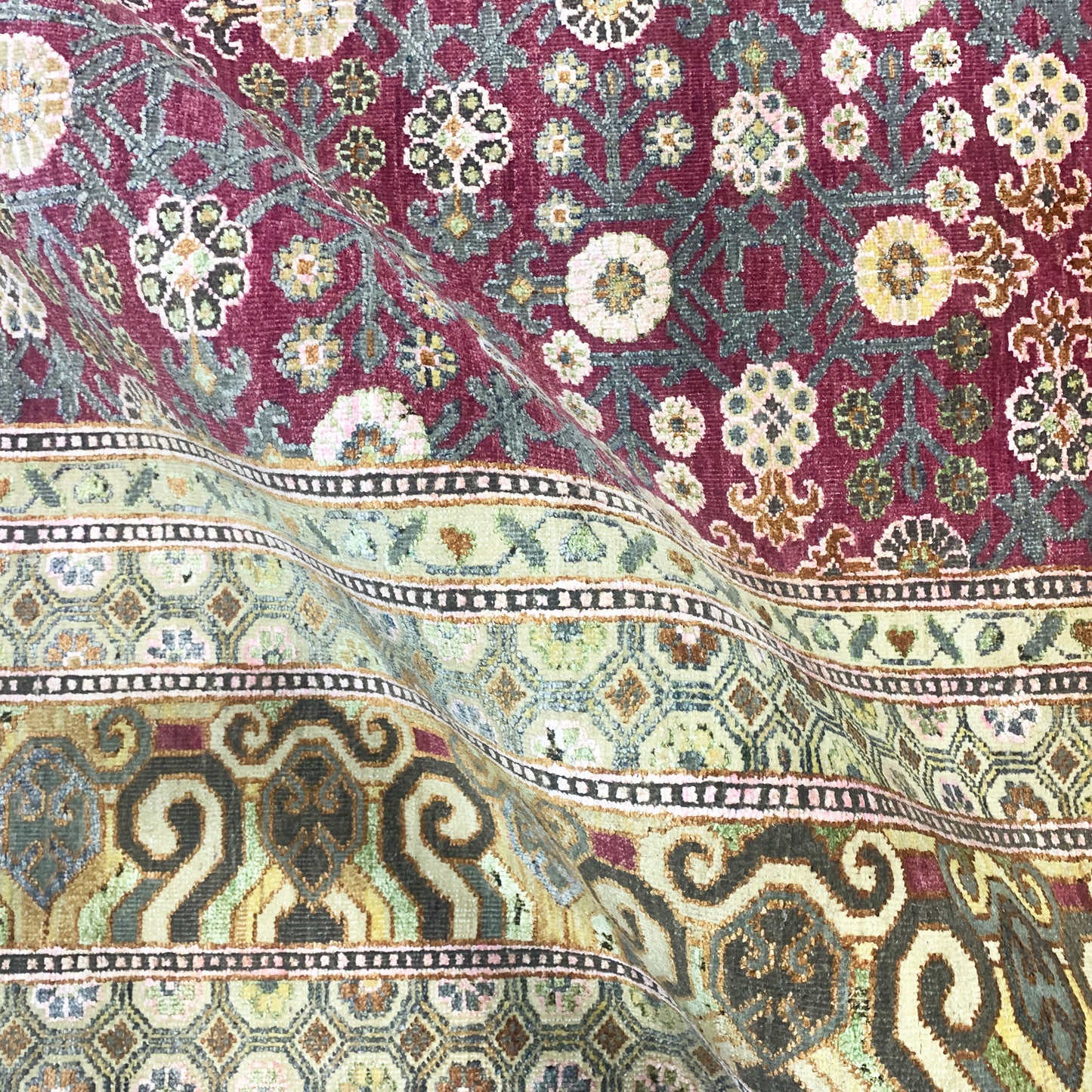 Gold and Ivory, Silk and Wool Oxidized Traditional Handknotted 8.0x10.0Ft 245x305Cms Area Rug