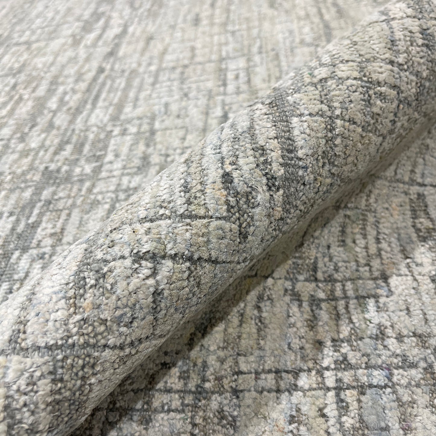 Ivory and Grey, Silk and Wool Oxidized Modern Handknotted 8.0x10.0Ft 245x305Cms Area Rug