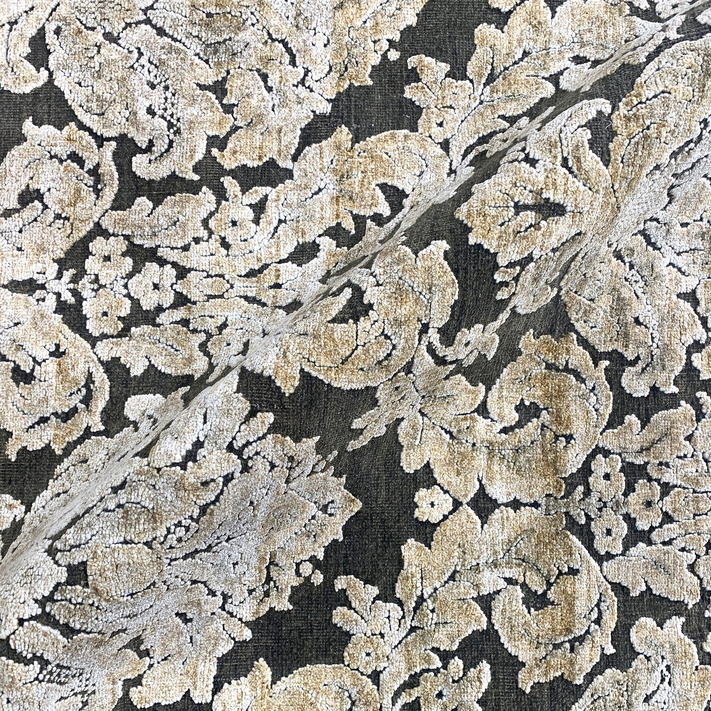 Grey and Gold, Silk and Wool Oxidized Assorted Transitional Handknotted 7.11x8.0Ft 243x245Cms Area Rug