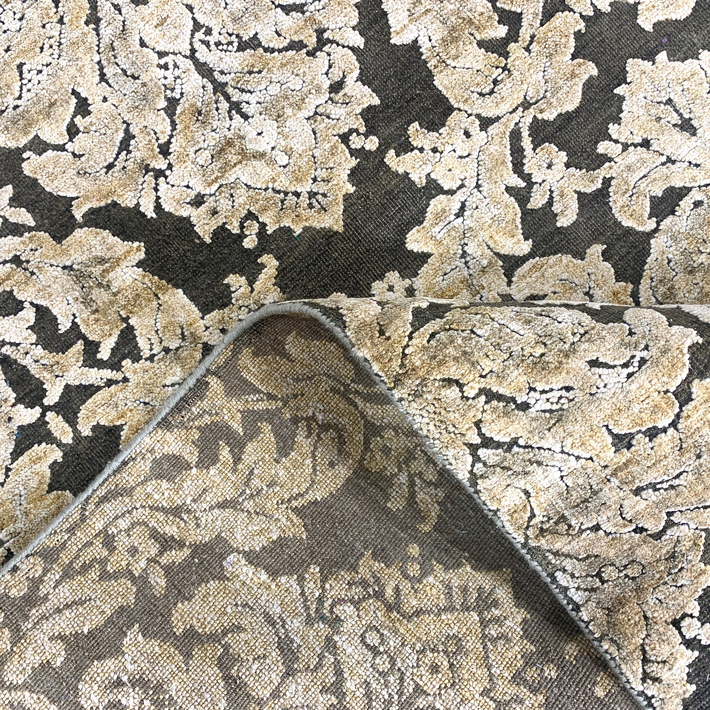 Grey and Gold, Silk and Wool Oxidized Assorted Transitional Handknotted 7.11x8.0Ft 243x245Cms Area Rug