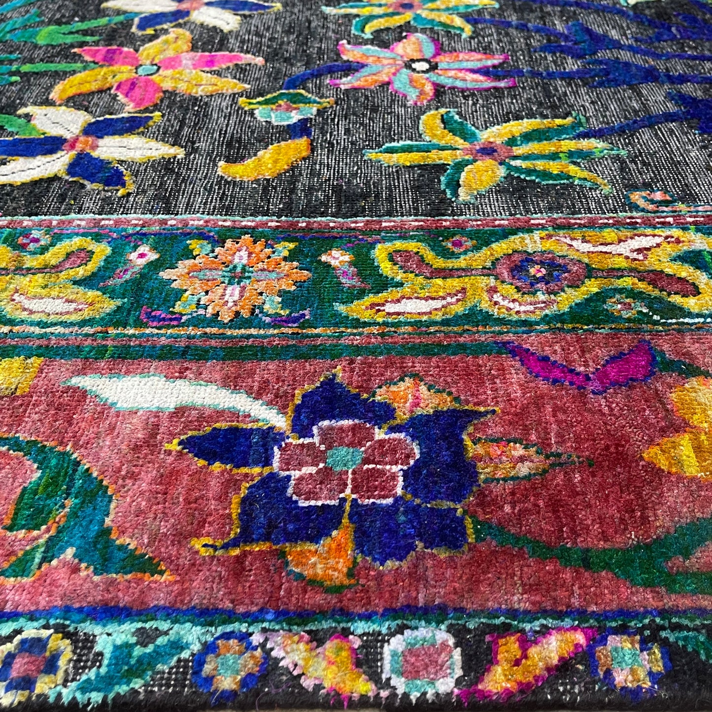 ONE OF A KIND Black and Green, Sari Silk + Silk Wool Oxidized Transitional Bidzar Handknotted 11.11x15.3ft 364x464Cms Area Rug