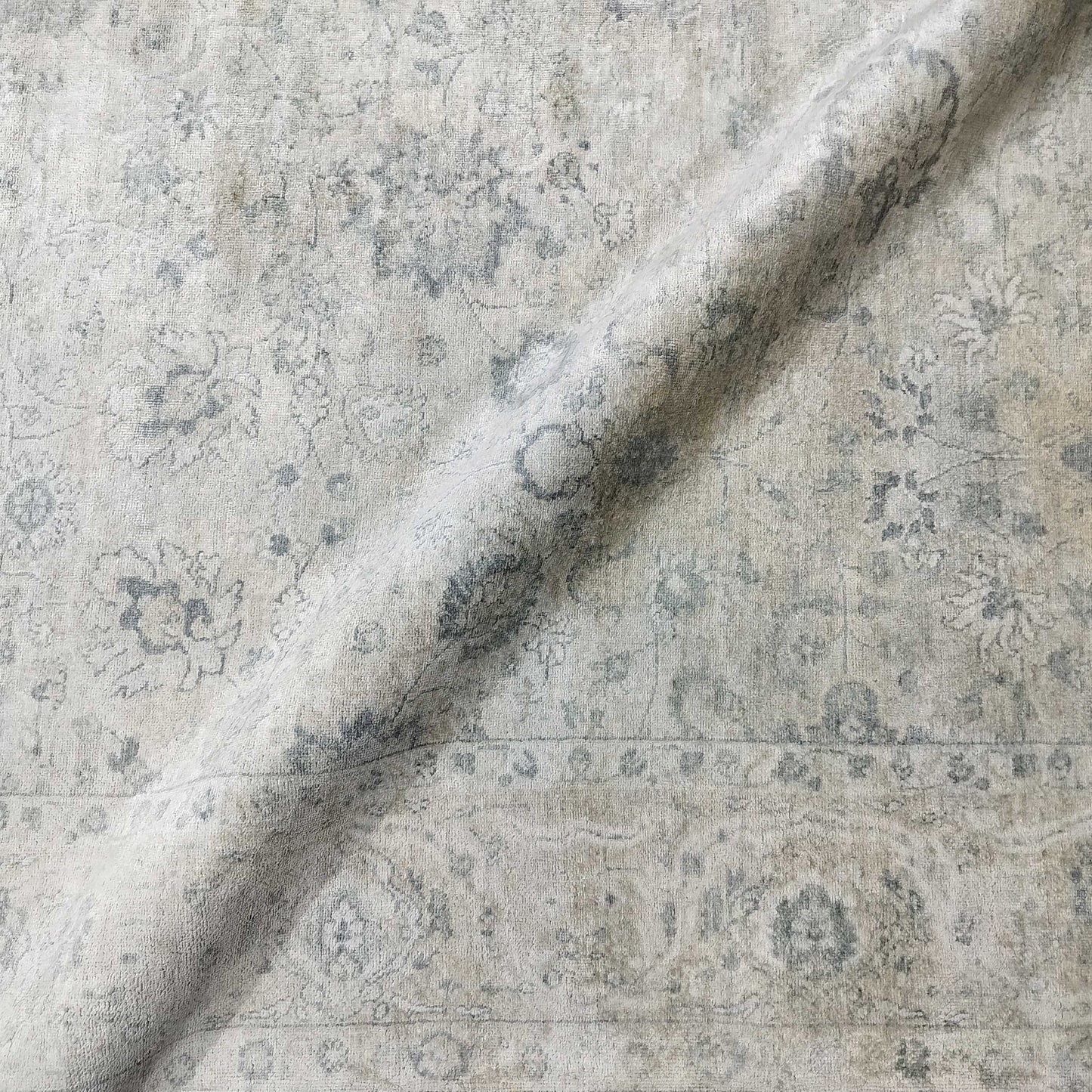 Ivory Grey, Blended Silk Transitional Persian Handknotted 8.11x12.0Ft 269x365Cms Area Rug