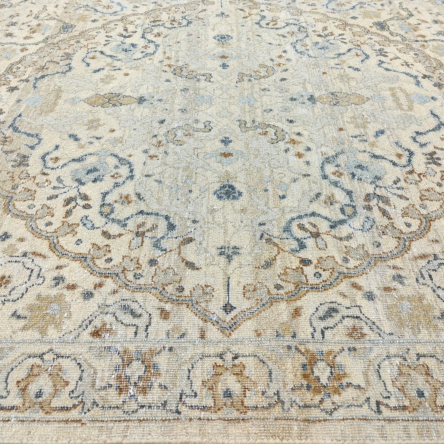 Beige and Multy Pure Wool Traditional Handknotted Area Rug