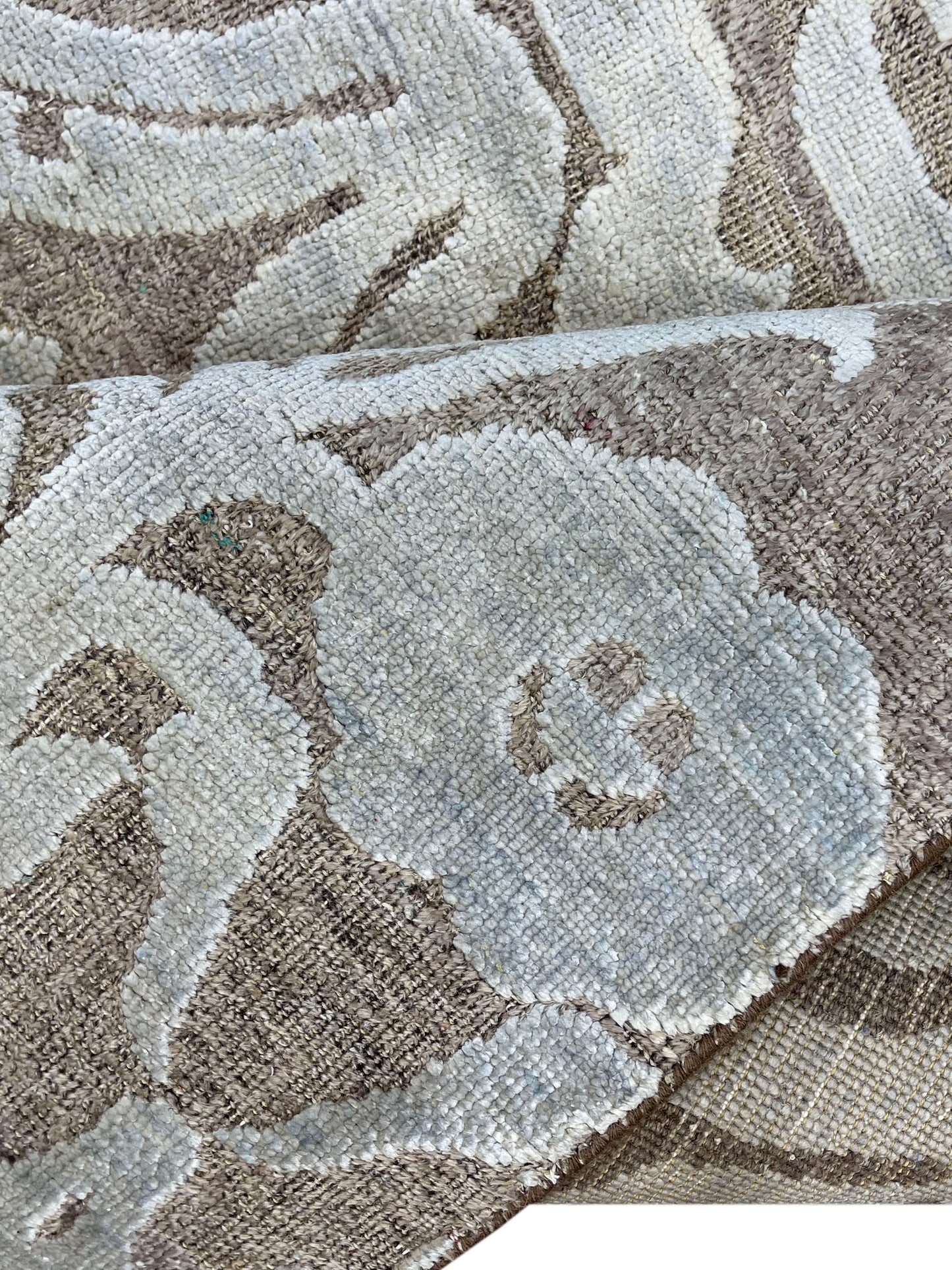 Brown and Grey, Silk and Wool Oxidized Modern Damask Handknotted 5.8x8.8Ft 171x262Cms Area Rug