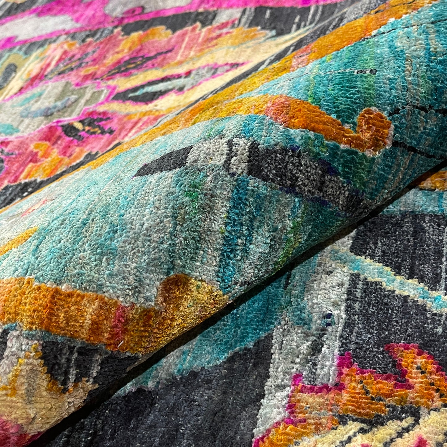 Black and Pink, Sari Silk Transitional Bidzar Handknotted 11.11x15.2ft 363x452Cms Area Rug