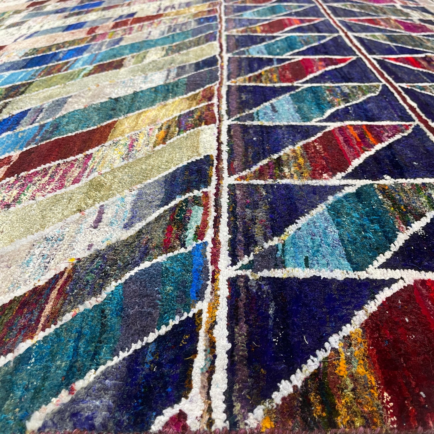 Blue and Multy, Pure Sari Silk Modern Geometrical Handknotted 8.11x11.10ft 271x360Cms Area Rug
