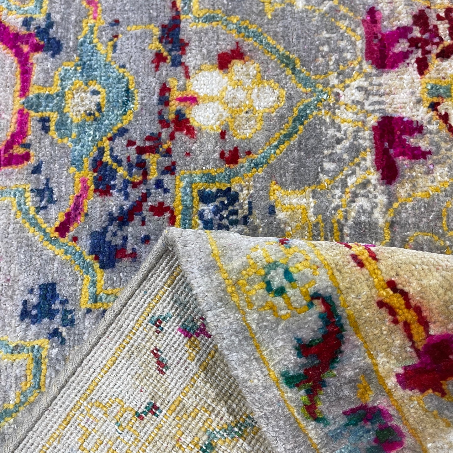 Grey and Gold, Blended Silk and Sari Silk Traditional Persian Handknotted 8.11x11.11ft 271x363Cms Area Rug