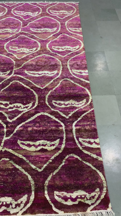 Rose Pink and Ivory Pure Sari Silk Contemporary Damask Handknotted 7.6x10.0Ft 228x304Cms Area Rug