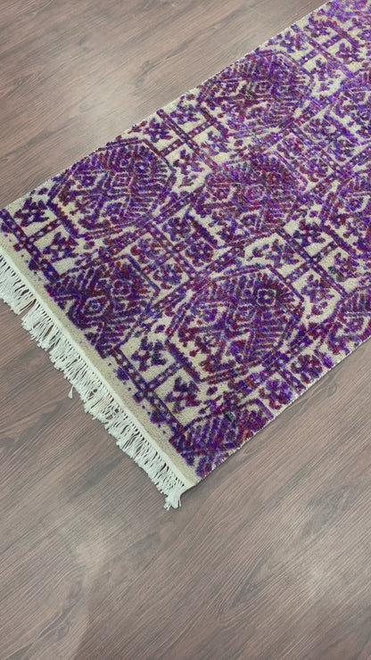 Purple and Ivory, Sari Silk and Wool Oxidized Transitional Handknotted 2.7x9.11Ft 79x303Cms Area Rug