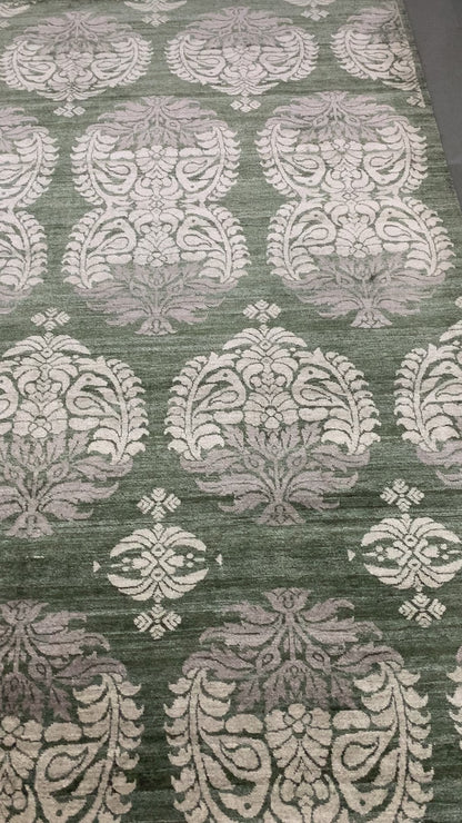 Flower Green and Ivory Transitional Floral Pure Silk Handknotted 8.2x9.11Ft 249x303Cms Area Rug