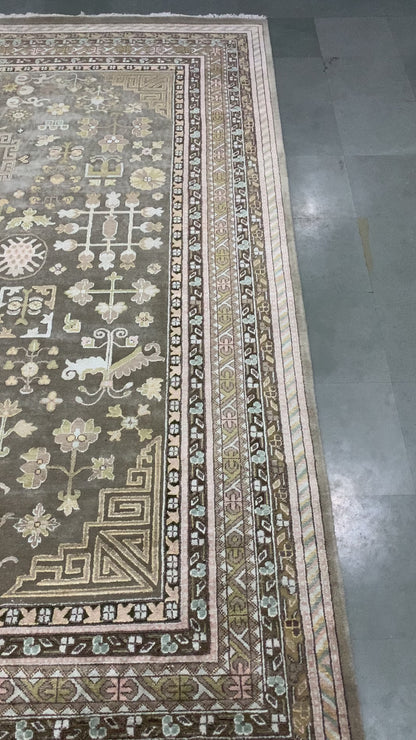 Garden, Brown, Ivory and Camel Traditional Mughal Handknotted Area Rug