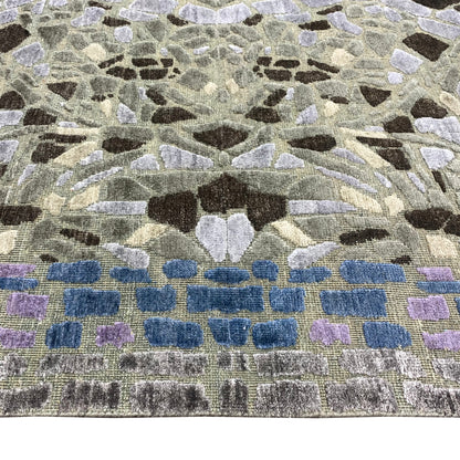 Get trendy with Grey Silk, Wool Modern Area Rug 6.0x9.3ft 183x281Cms - Modern Rugs available at Jaipur Oriental Rugs. Grab yours for $2999.00 today!